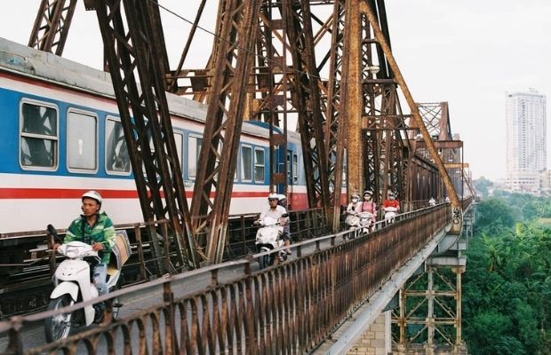 Long Bien Bridge